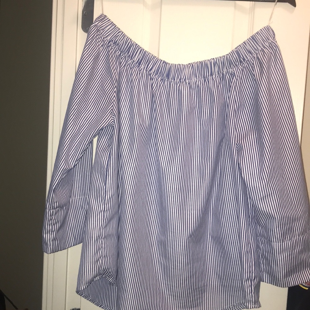 Off the shoulder, striped, flowy summer top!